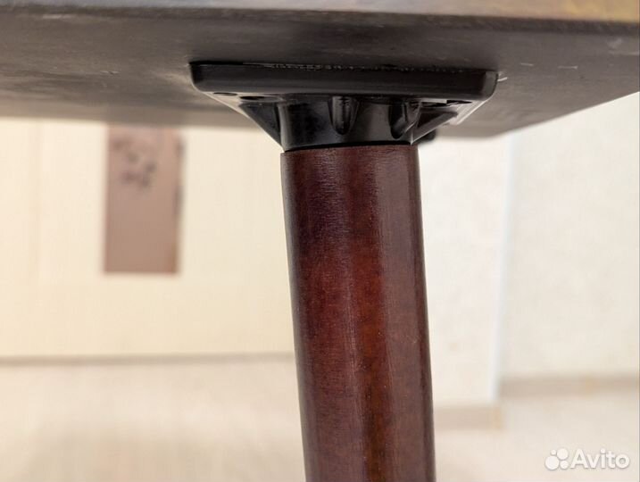 Журнальный столик