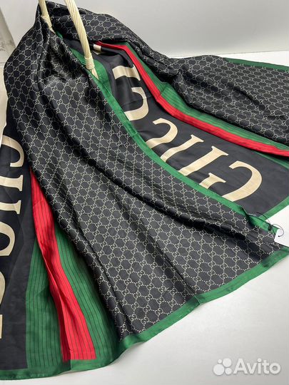 Шелковый легкий палантин платок Gucci черный