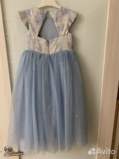 Праздничное платье на девочку