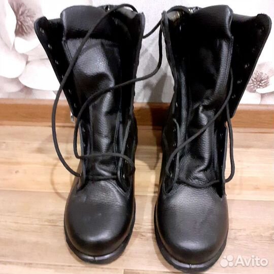 Ботинки с высокими берцами военные