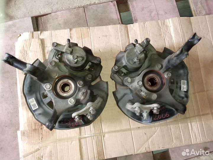 Ступицы передние пара пробег 80000км Lexus HS250H