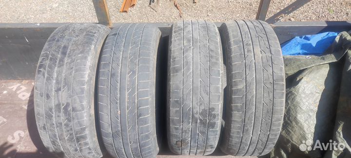 Toyo DRB 215/55 R17 94V