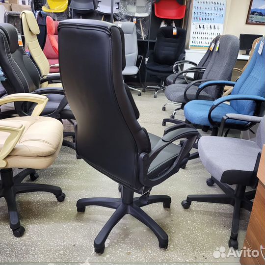 Компьютерное кресло офисное кресло