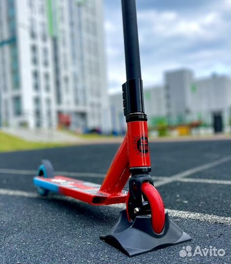 Самокат трюковый фирменный