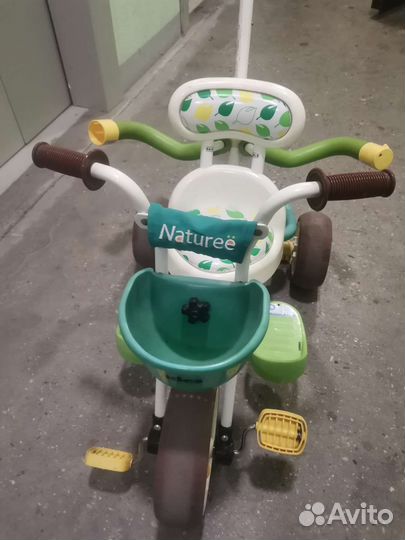 Детский велосипед с родительской ручкой