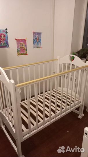Детская кроватка