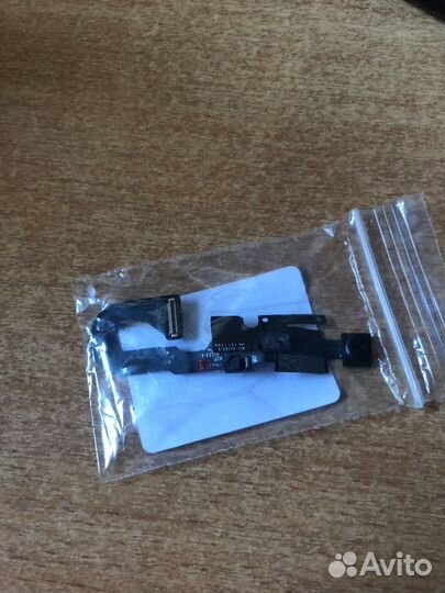 Шлейф фронтальной камеры iPhone 8, iPhone se 2020