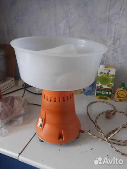 Сепаратор для молока электрический