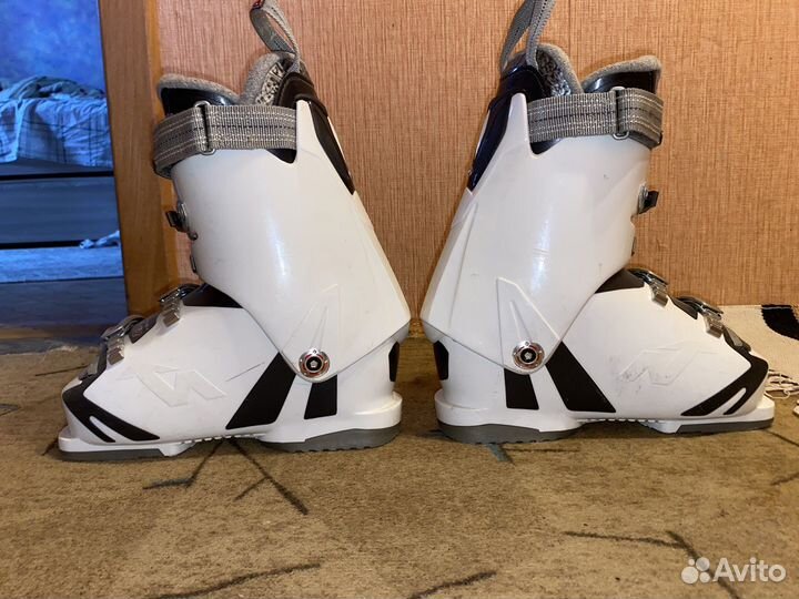 Горнолыжные ботинки
