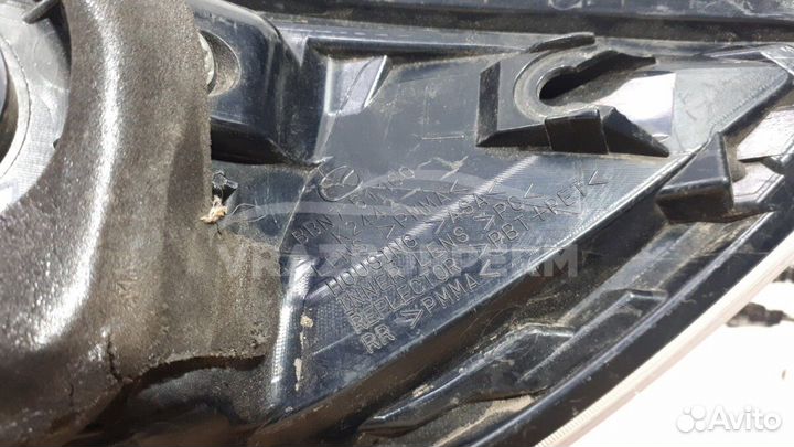 Фонарь задний левый наружный (в крыло) Mazda 3