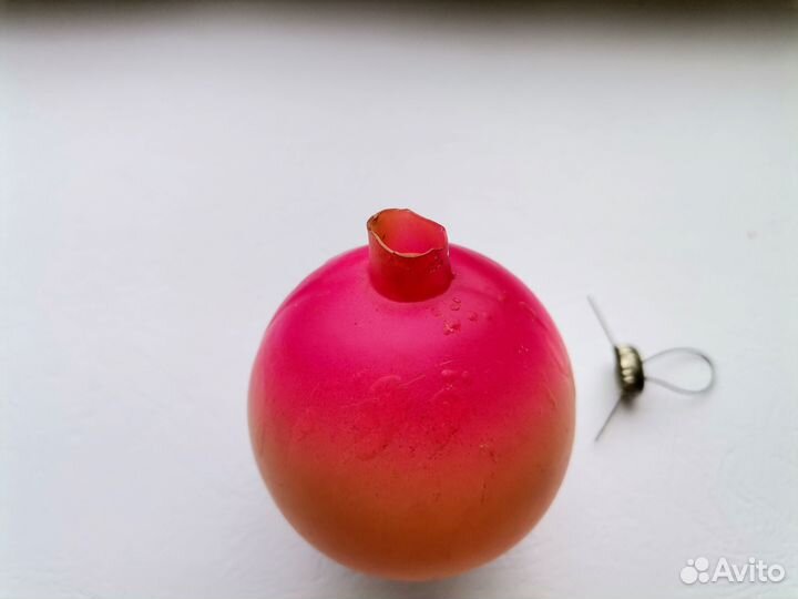 Елочная игрушка шар-автомобиль