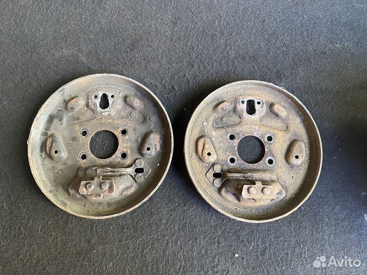 Кожух тормозного барабана Nissan Almera N16