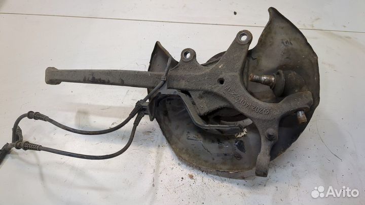 Ступица (кулак, цапфа) левая передняя Mercedes CLK W208