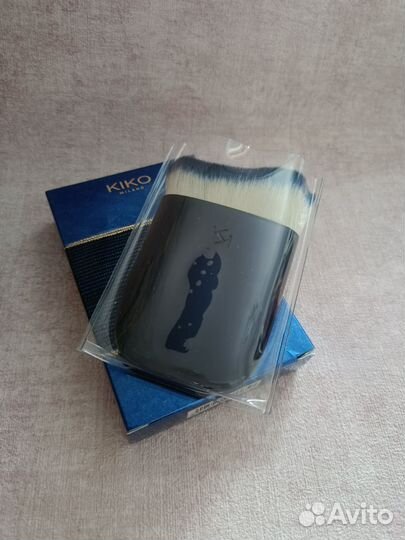 Кисть-кабуки для макияжа, Kiko