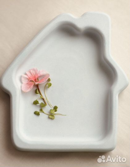 Интерьерный поднос-тарелочка «Домик» из гипса