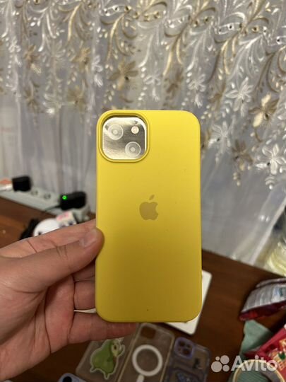 Чехлы и броньстекло на iPhone 14