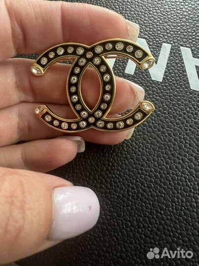 Брошь Chanel