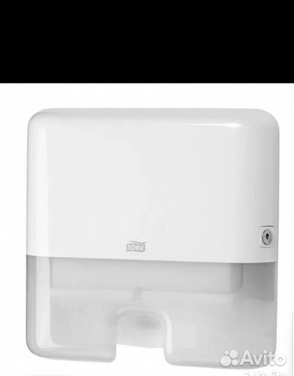 Диспенсер для бумажных полотенец