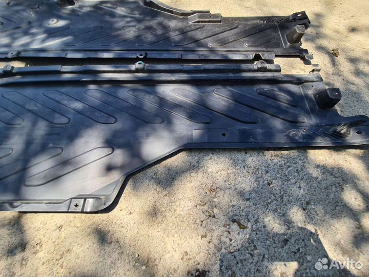 Защита днища Mercedes W205