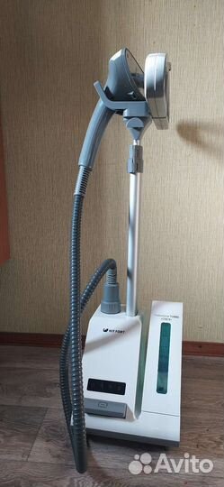 Отпариватель для одежды вертикальный