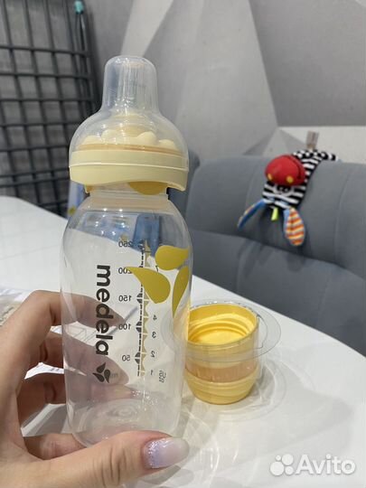 Бутылочка medela calma