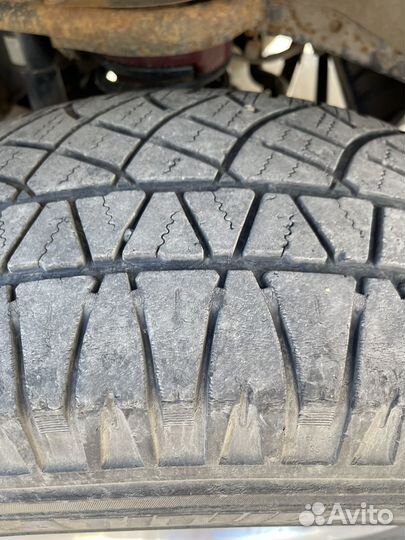Michelin Latitude Cross 275/70 R16