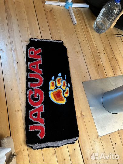 Коврик ручной работы 