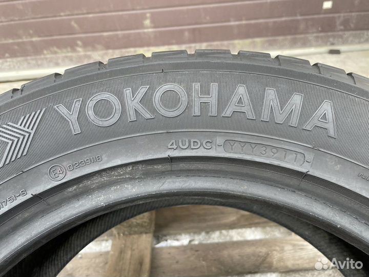 Yokohama W.Drive 235/60 R18