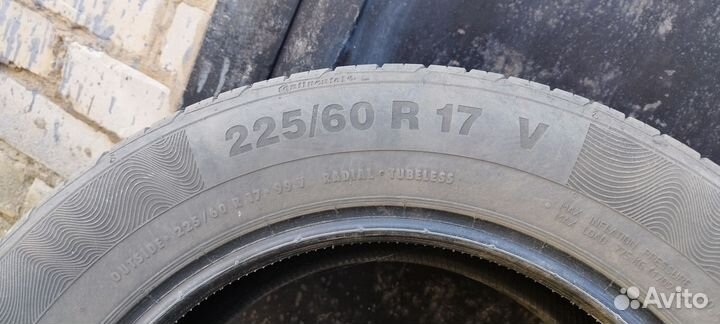 Continental ContiPremiumContact 5 225/60 R17