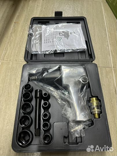 Пневмогайковерт ударный