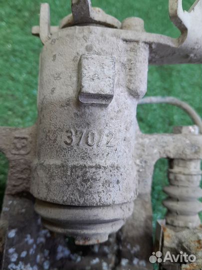 Суппорт задний правый рено меган 2