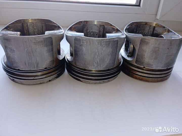 Три поршня 21124 82.0 с пальцами и кольцами