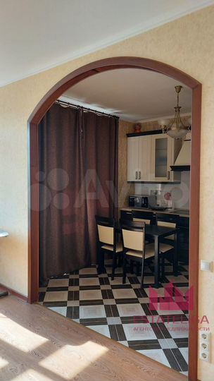 2-к. квартира, 58 м², 10/12 эт.