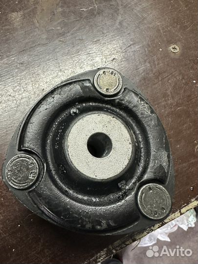 Втулка заднего амортизатора кабины Scania 2285644