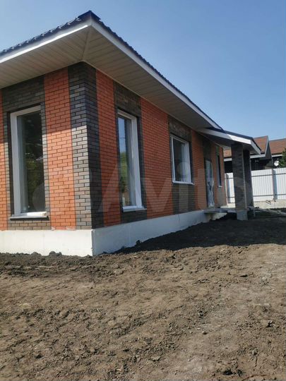 Коттедж 100 м² на участке 7 сот.