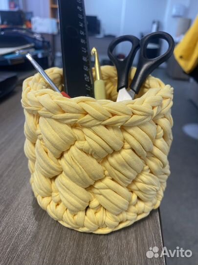 Корзиночка вязаная