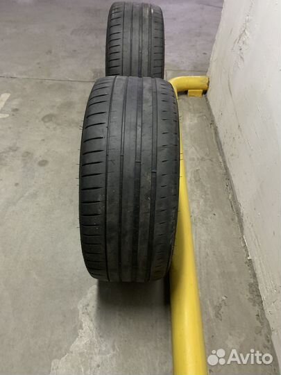 Michelin Pilot Sport 4 225/45 R17 94Y