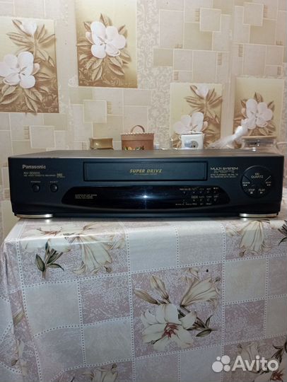 Видеомагнитофон panasonic