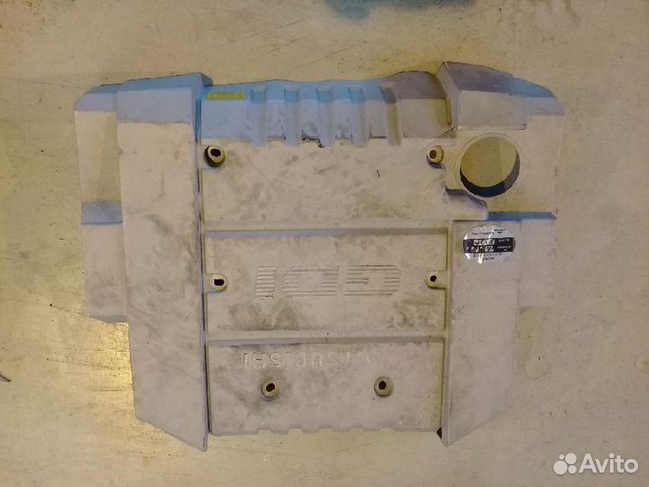 Декоративная крышка двс MR420320 Mitsubishi Galant