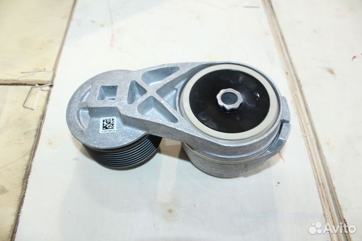 Ролик натяжной Cummins QSB 3976834 Оригинал
