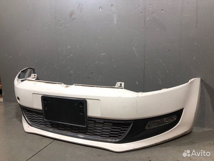 Бампер передний Volkswagen Polo 5