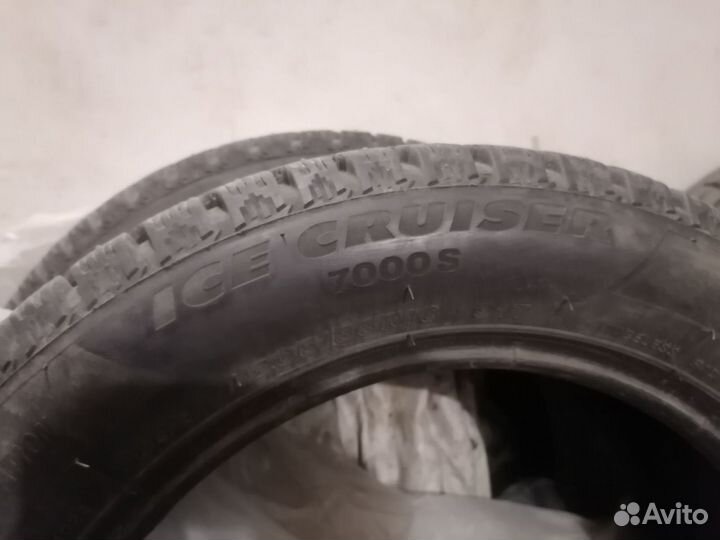 Bridgestone Ice Cruiser 7000S 205/55 R16