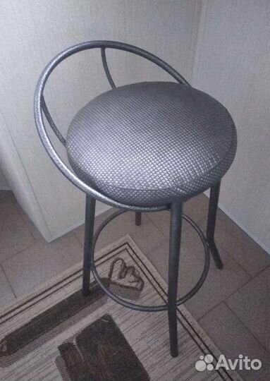 Барный металлический стул