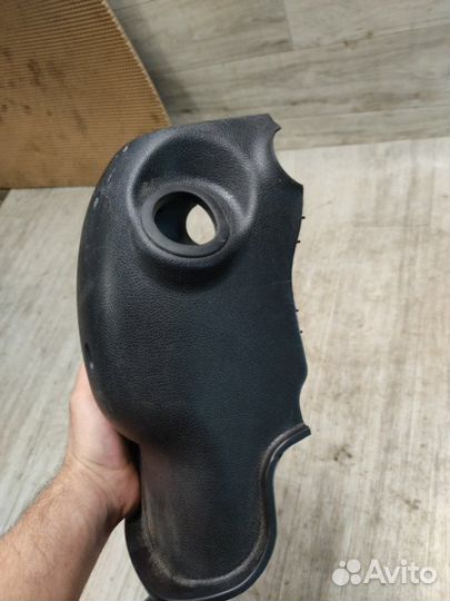 Кожух рулевой колонки Hyundai Solaris седан G4FC