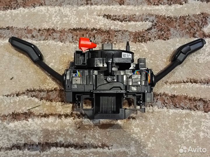 Новый переключатель подрулевой Skoda Octavia A8