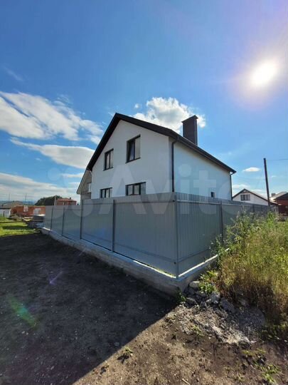 Дом 190 м² на участке 3 сот.