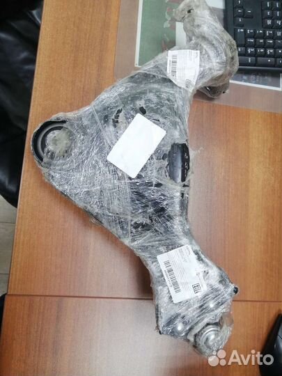 Mercedes vito 447 рычаг передний левый