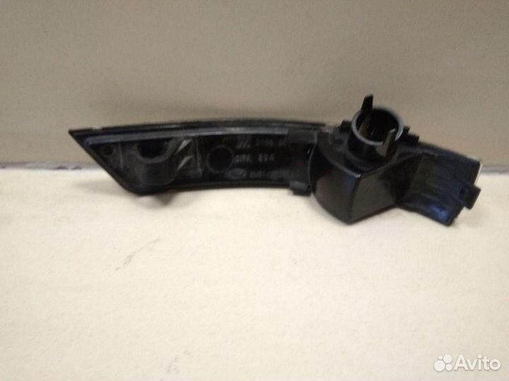 Повторитель указателя поворота в зеркало правый