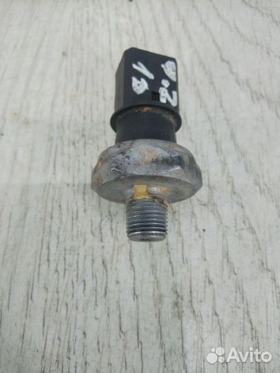 Датчик давления масла Nissan pathfinder R51