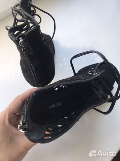 Туфли-босоножки